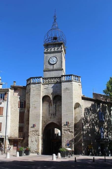 Superbe Appartement Avec Terrasse Sur Les Toits Manosque Esterno foto
