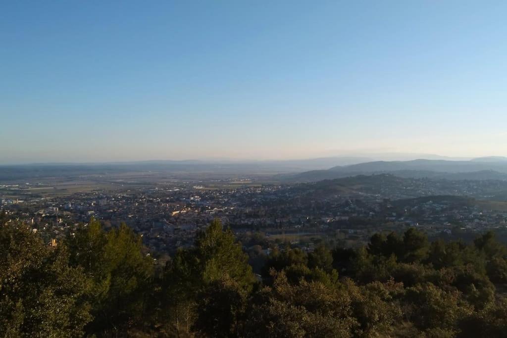Superbe Appartement Avec Terrasse Sur Les Toits Manosque Esterno foto