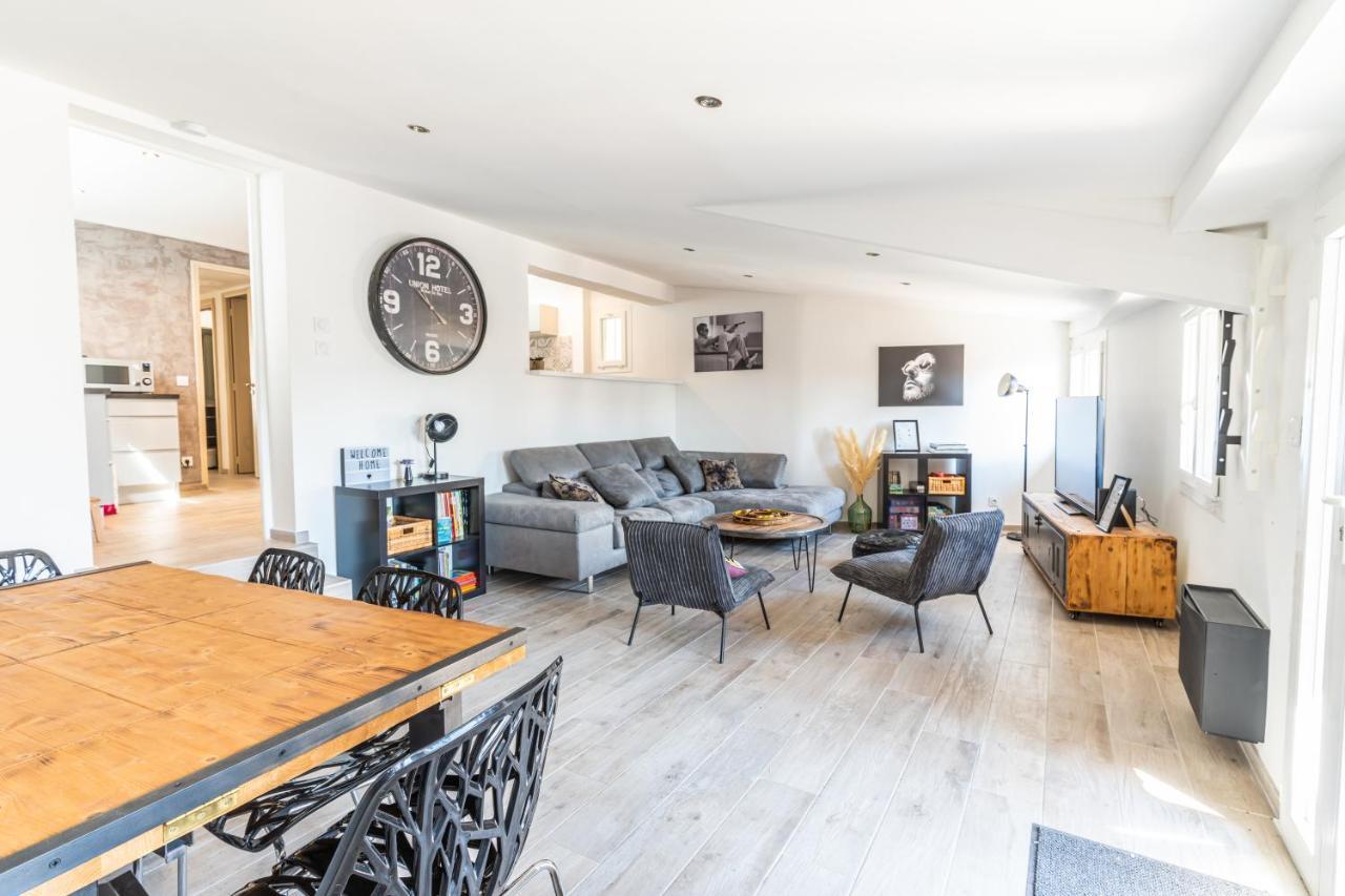 Superbe Appartement Avec Terrasse Sur Les Toits Manosque Esterno foto