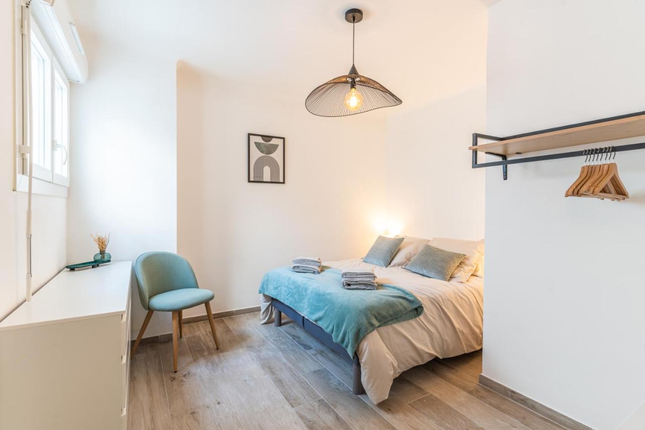 Superbe Appartement Avec Terrasse Sur Les Toits Manosque Esterno foto
